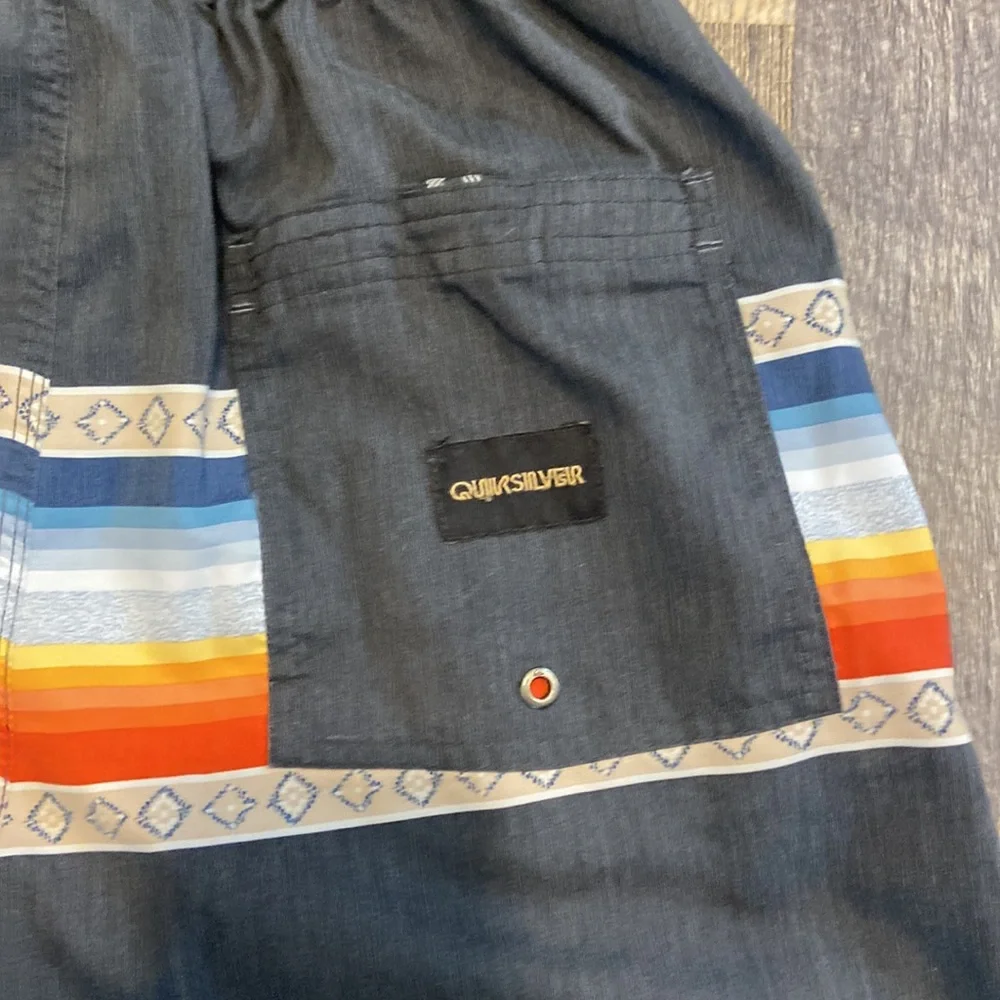 EUC Quicksilver Board Swim Shorts Size Medium
